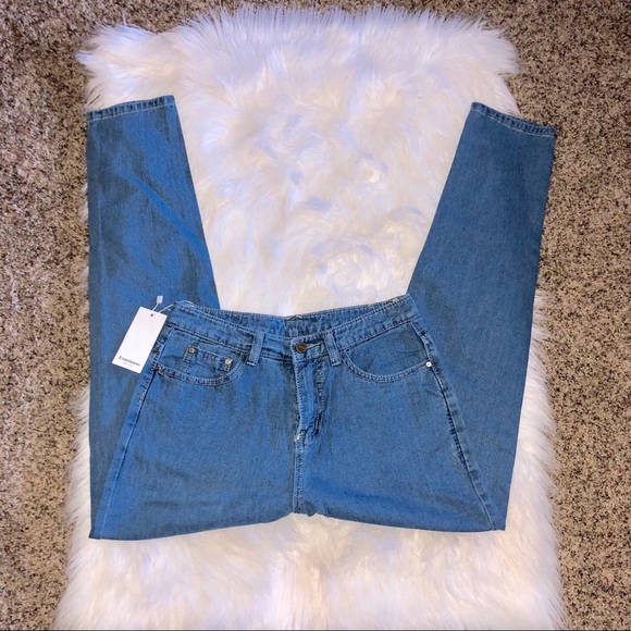 evensleaves Denim - ~Evensleaves~ NWT mom jeans. Size 24